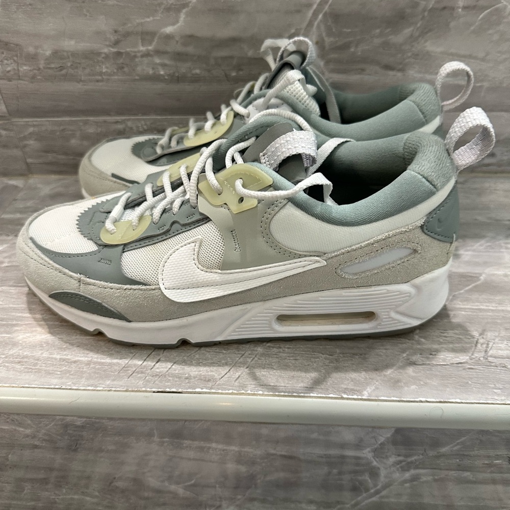 Nike Air Max 90 Futura Women's Shoes (DM9922-102), Size 7, Gray and White